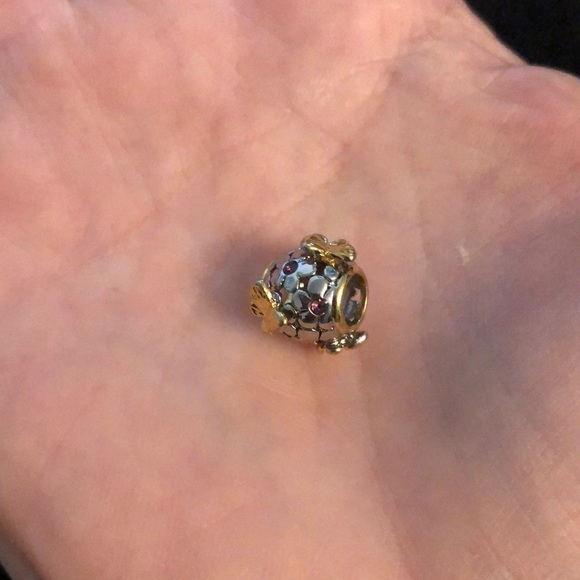 Vintage Gold-tipped Butterflies over Rhinestone-studded Silver Flowers Charm - Picture 5 of 5